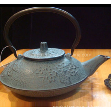 Hot Sale Cast Iron Teapot with Ss Strainer and Trivet/Cup Sets